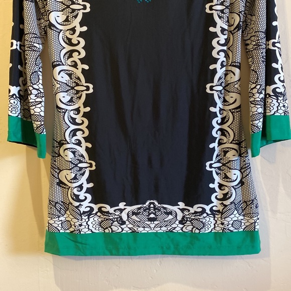 3/$15 La vanya- 3/4 Sleeve Top, S - Picture 3 of 12